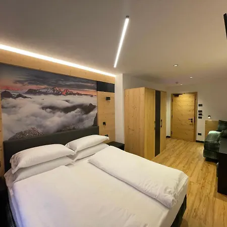 Hotel Garni Edy 3*