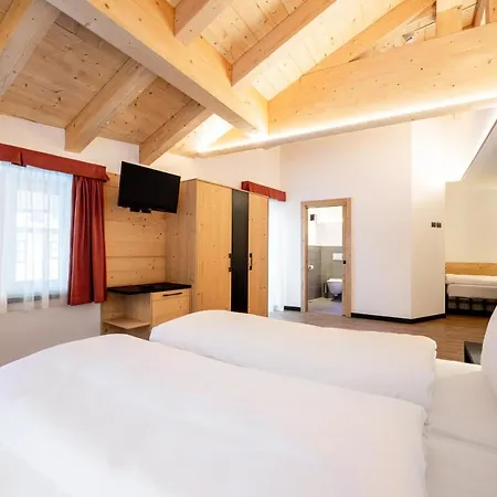 Garni Edy 3* Canazei