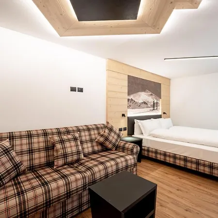 Garni Edy Hotel Canazei