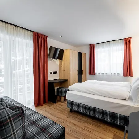 Garni Edy Hotel 3*