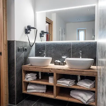 Garni Edy Hotel 3*