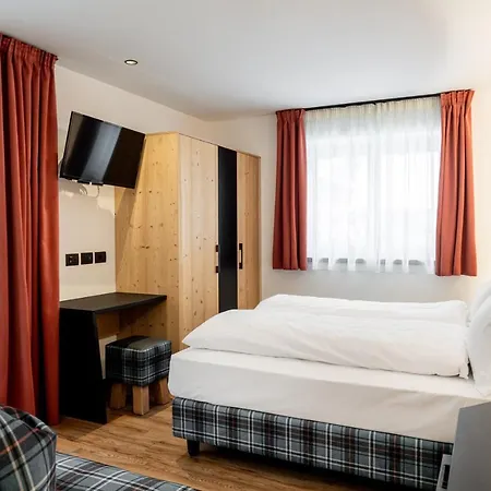 Garni Edy Hotel Canazei