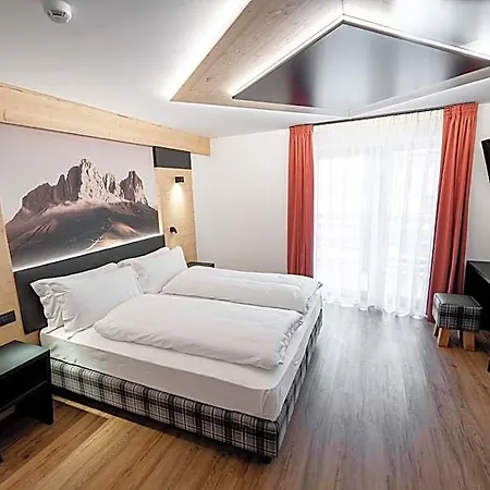 Garni Edy Hotel 3*