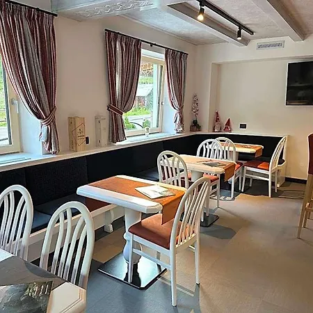 Garni Edy Hotel 3*