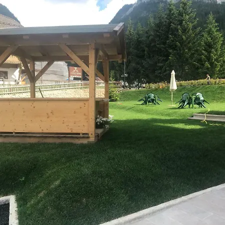 Garni Edy Hotel Canazei