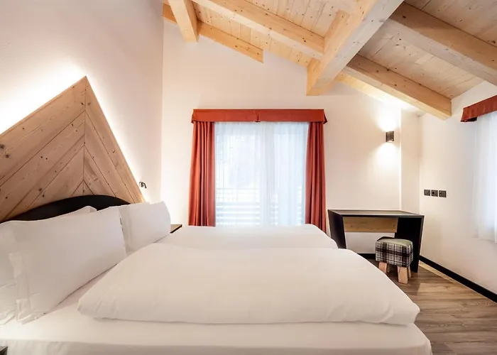 Hotel Garni Edy Canazei