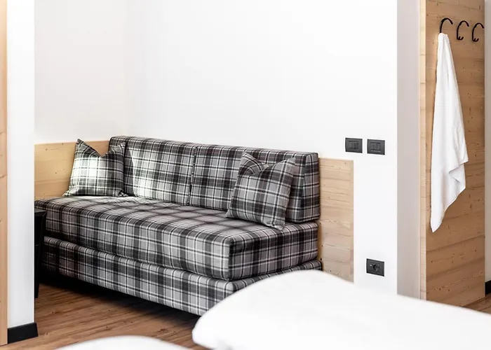 Hotel Garni Edy Canazei